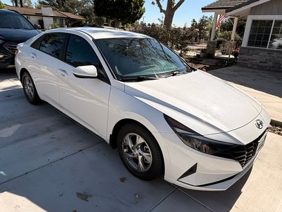 Used 2022 Hyundai Elantra SE