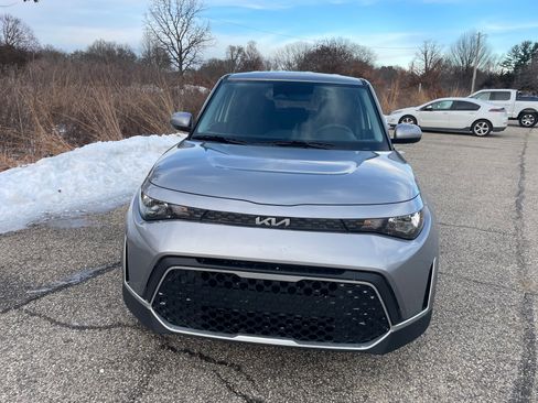 Used 2025 Kia Soul S image 8
