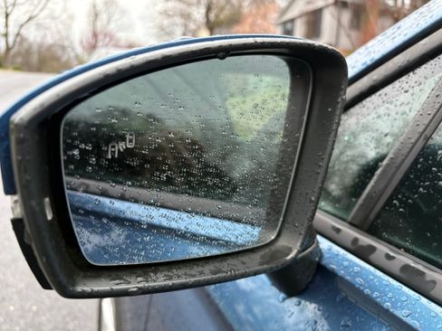 Used 2019 Volkswagen Tiguan S w/ Driver Assistance Package image 27