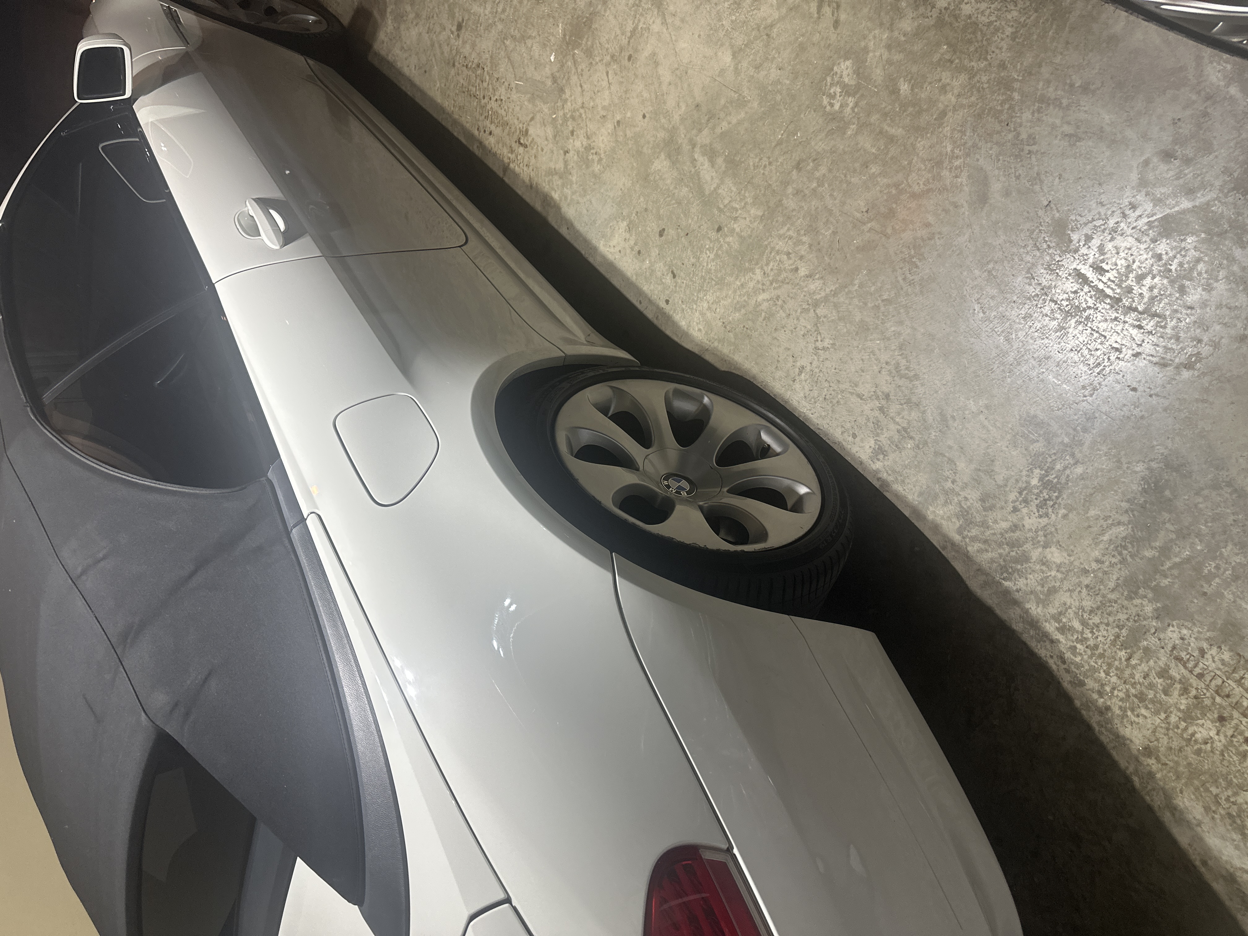 Used 2005 BMW 645Ci Convertible RWD image 4