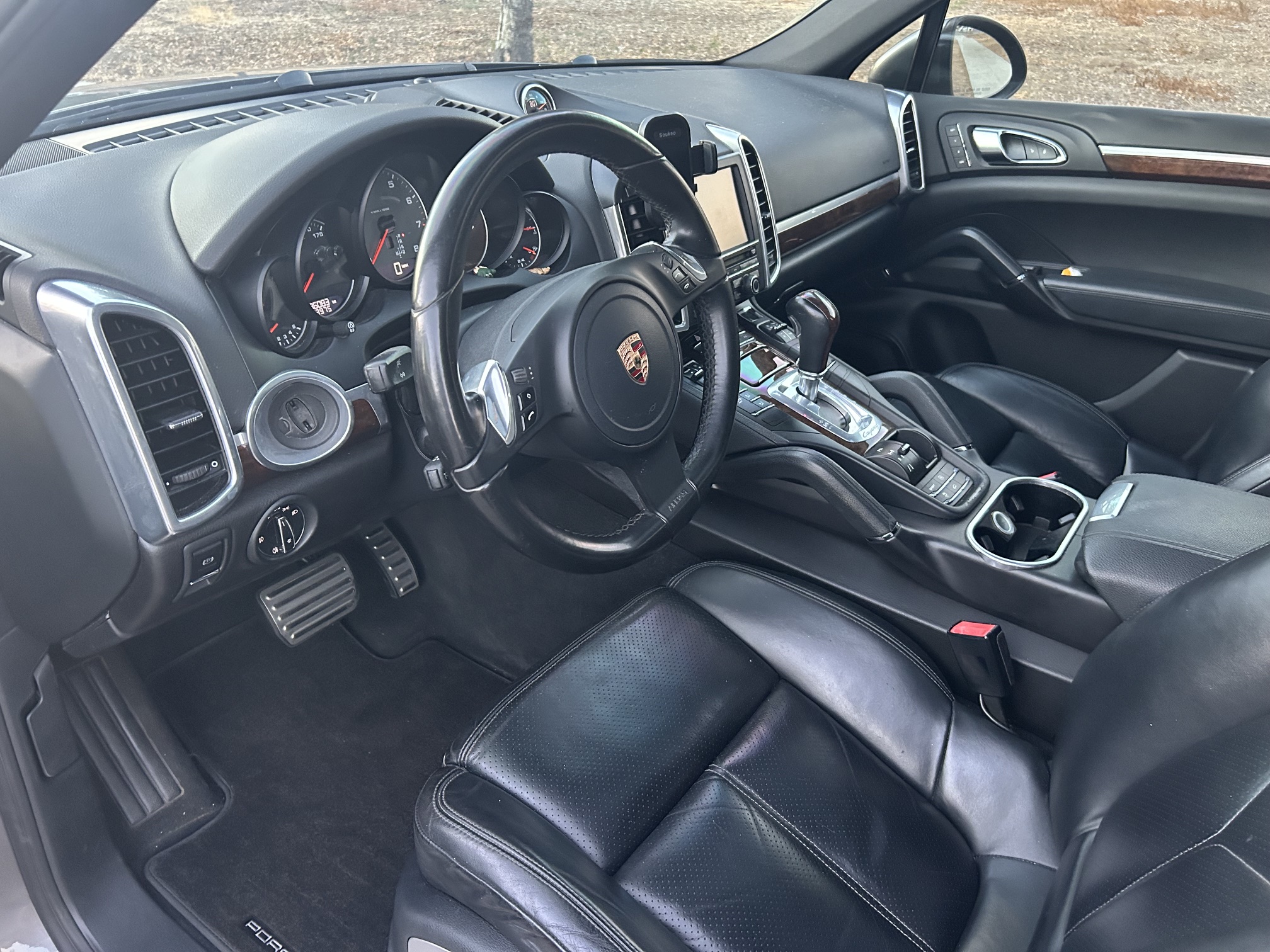 Used 2012 Porsche Cayenne S AWD/4WD image 5