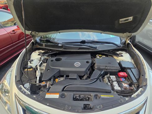 Used 2015 Nissan Altima 2.5 SL w/ Moonroof Package FWD image 18