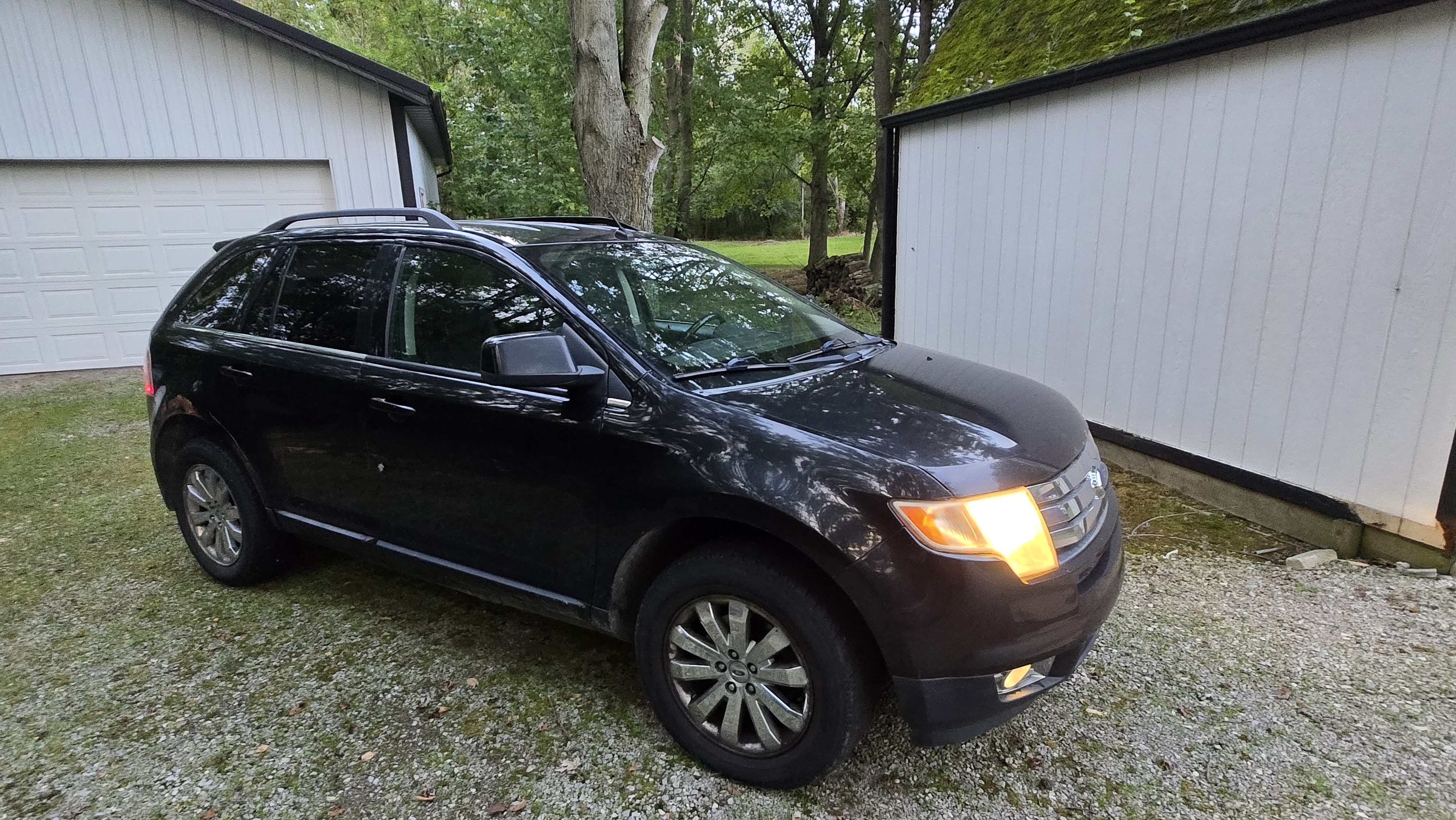 Used 2010 Ford Edge Limited FWD image 5