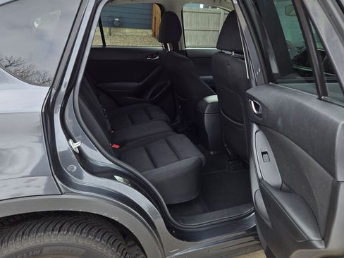 Used 2016 MAZDA CX-5 Touring w/ Touring Technology Package image 12