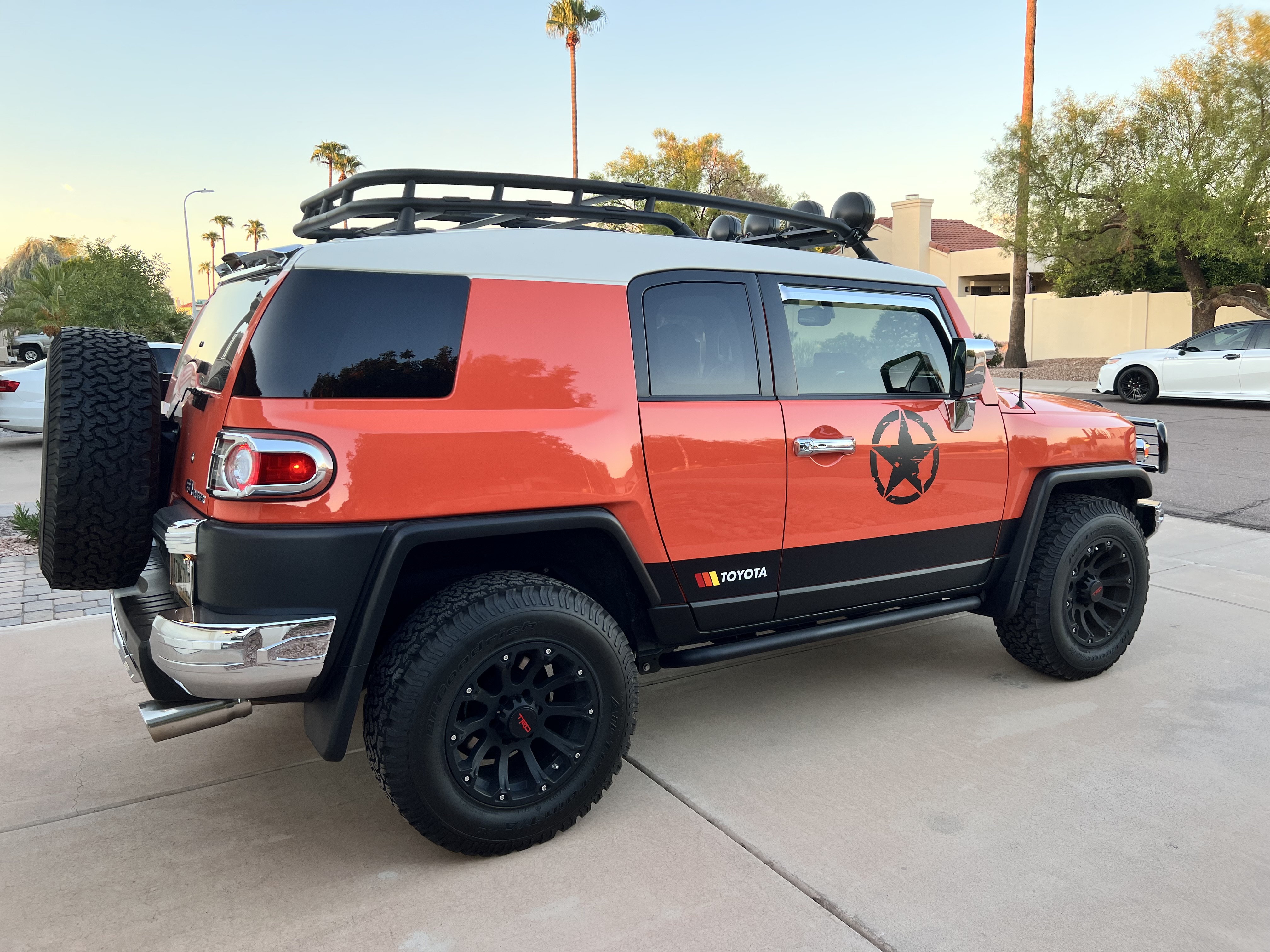 Used 2013 Toyota FJ Cruiser 4WD w/ Upgrade Pkg image 8