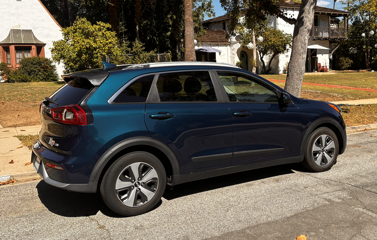 Used 2019 Kia Niro LX FWD image 4