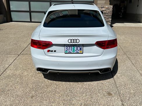 Used 2013 Audi RS 5 Coupe w/ Audi MMI Navigation Plus Pkg AWD/4WD image 9