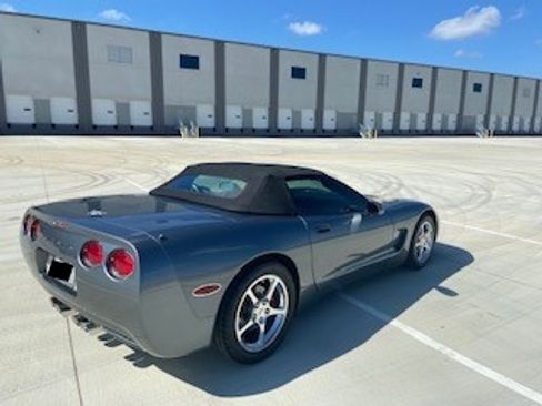 Used 2003 Chevrolet Corvette Convertible w/ Preferred Equipment Group1 image 13