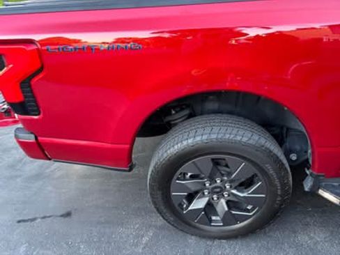 Used 2023 Ford F150 Lightning Lariat w/ Tow Technology Package image 4