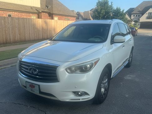 Used 2013 INFINITI JX35 AWD w/ Premium Pkg image 2