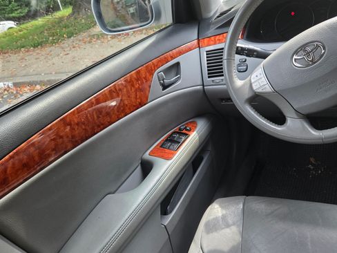 Used 2007 Toyota Avalon XLS image 8