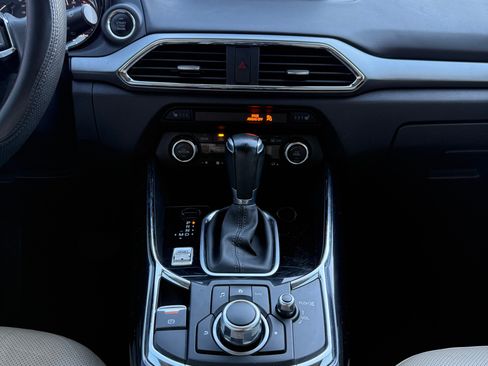 Used 2018 MAZDA CX-9 Touring image 21