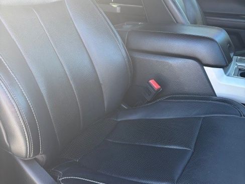 Used 2018 Ford F150 Lariat image 21