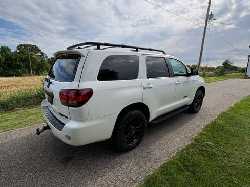 Used 2020 Toyota Sequoia TRD Pro AWD/4WD image 1