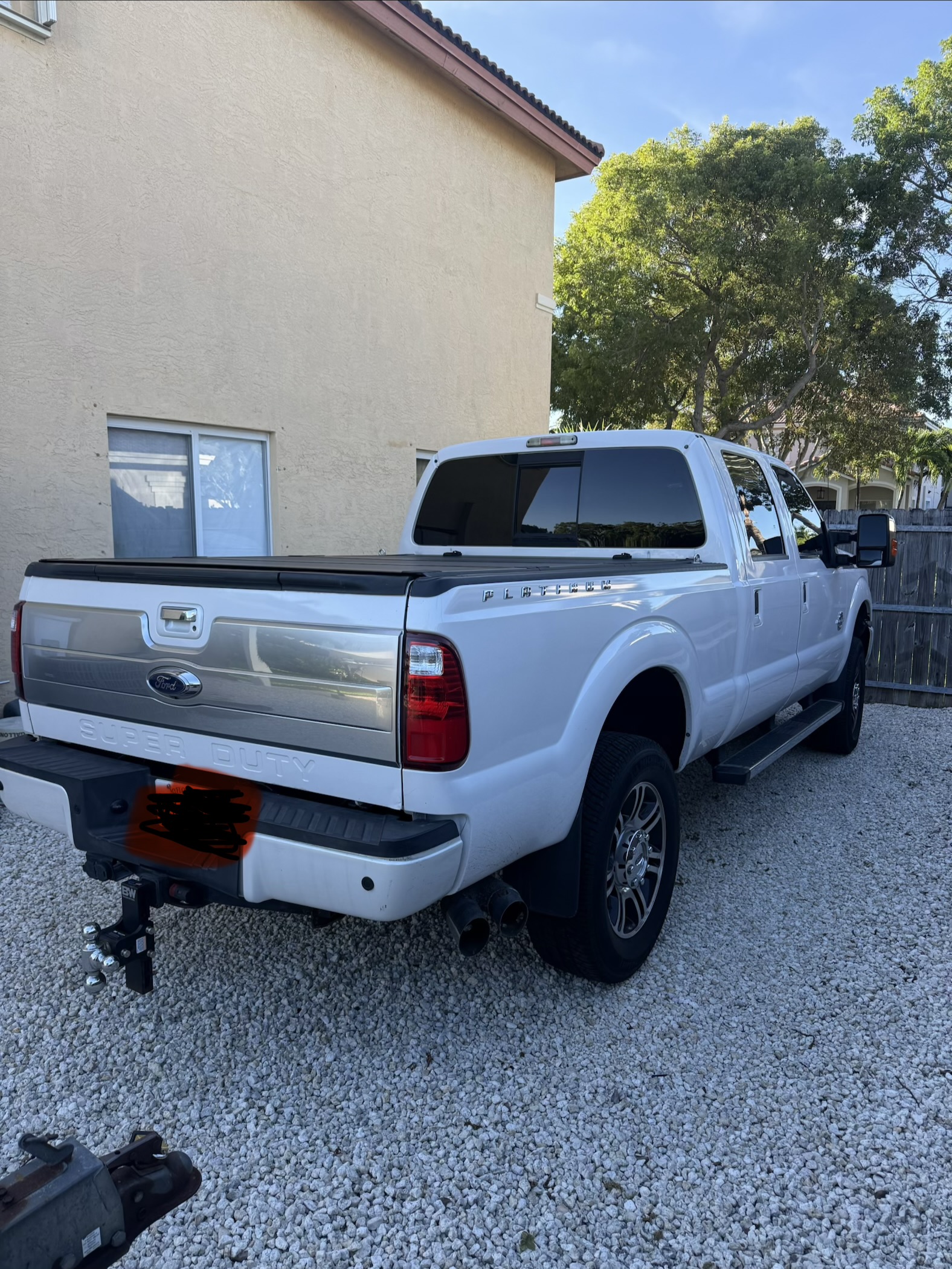 Used 2016 Ford F350 Platinum w/ FX4 Off-Road Package AWD/4WD image 2