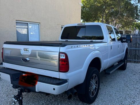 Used 2016 Ford F350 Platinum w/ FX4 Off-Road Package AWD/4WD image 2