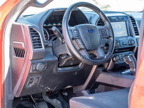 Used 2015 Ford F150 XLT w/ Equipment Group 302A Luxury image 9