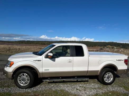 Used 2014 Ford F150 Lariat w/ Equipment Group 501A Mid image 2
