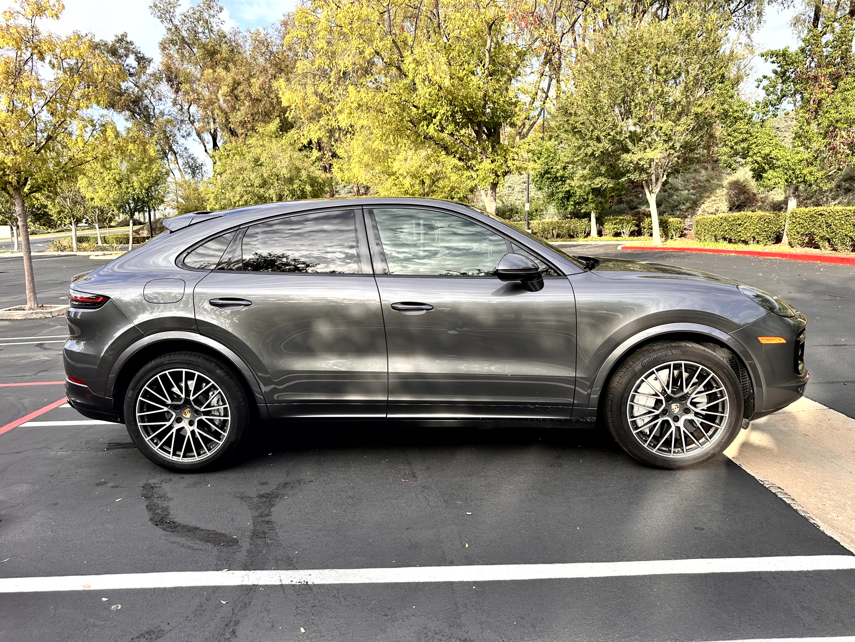 Used 2020 Porsche Cayenne Turbo AWD/4WD image 8