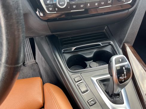 Used 2017 BMW 330i Sedan RWD image 10
