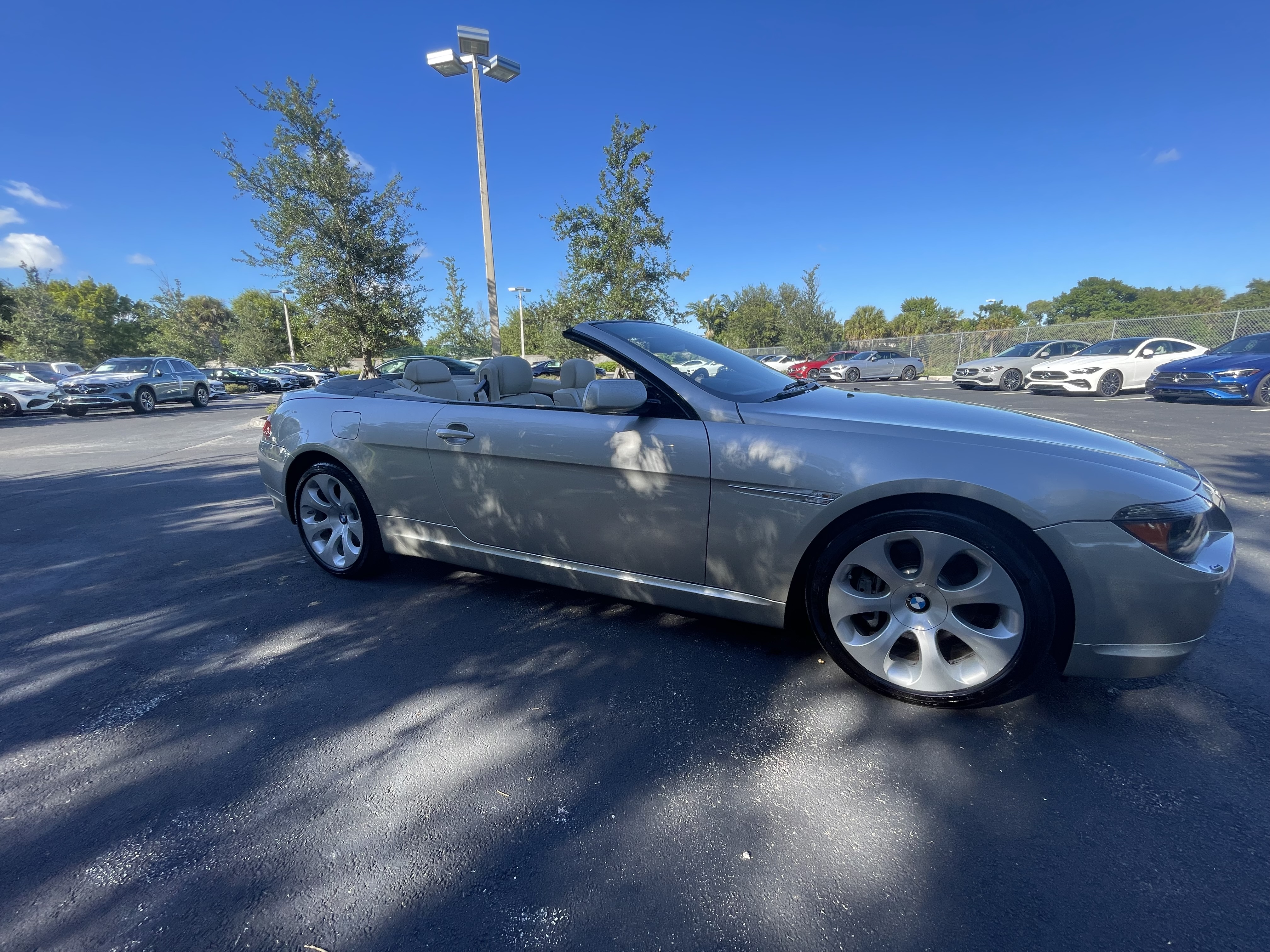 Used 2007 BMW 650i Convertible RWD image 5