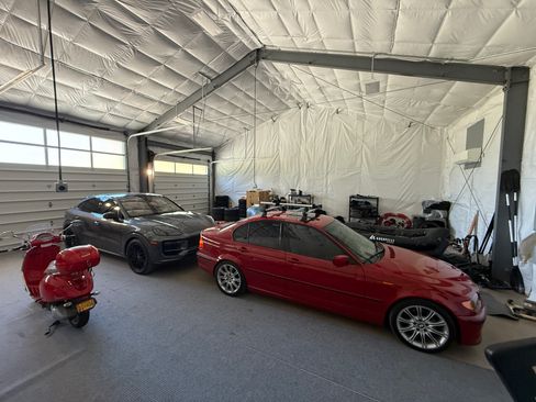 Used 2004 BMW 330i Sedan image 6