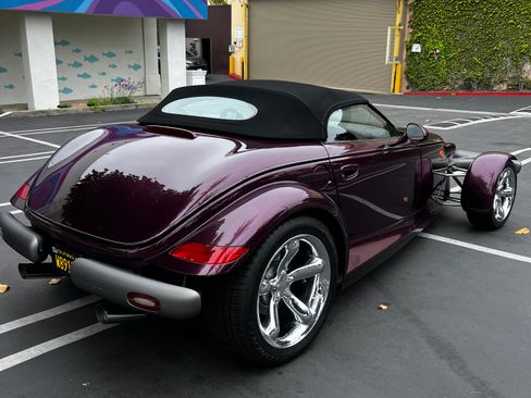 Used 1999 Plymouth Prowler image 2