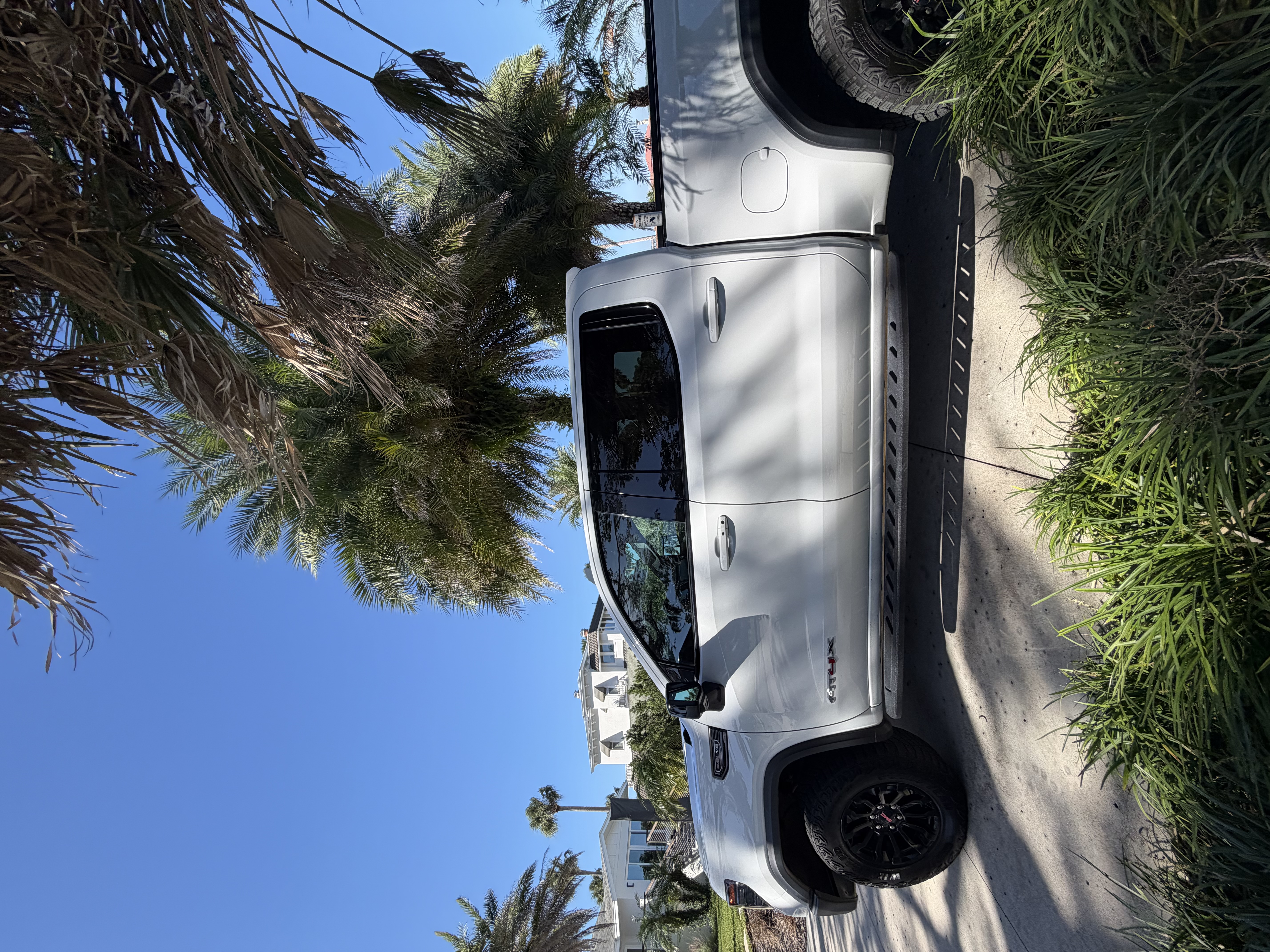Used 2023 GMC Sierra 1500 AT4X AWD/4WD image 9