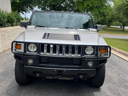Used 2003 HUMMER H2 w/ Preferred Equipment Group AWD/4WD image 8