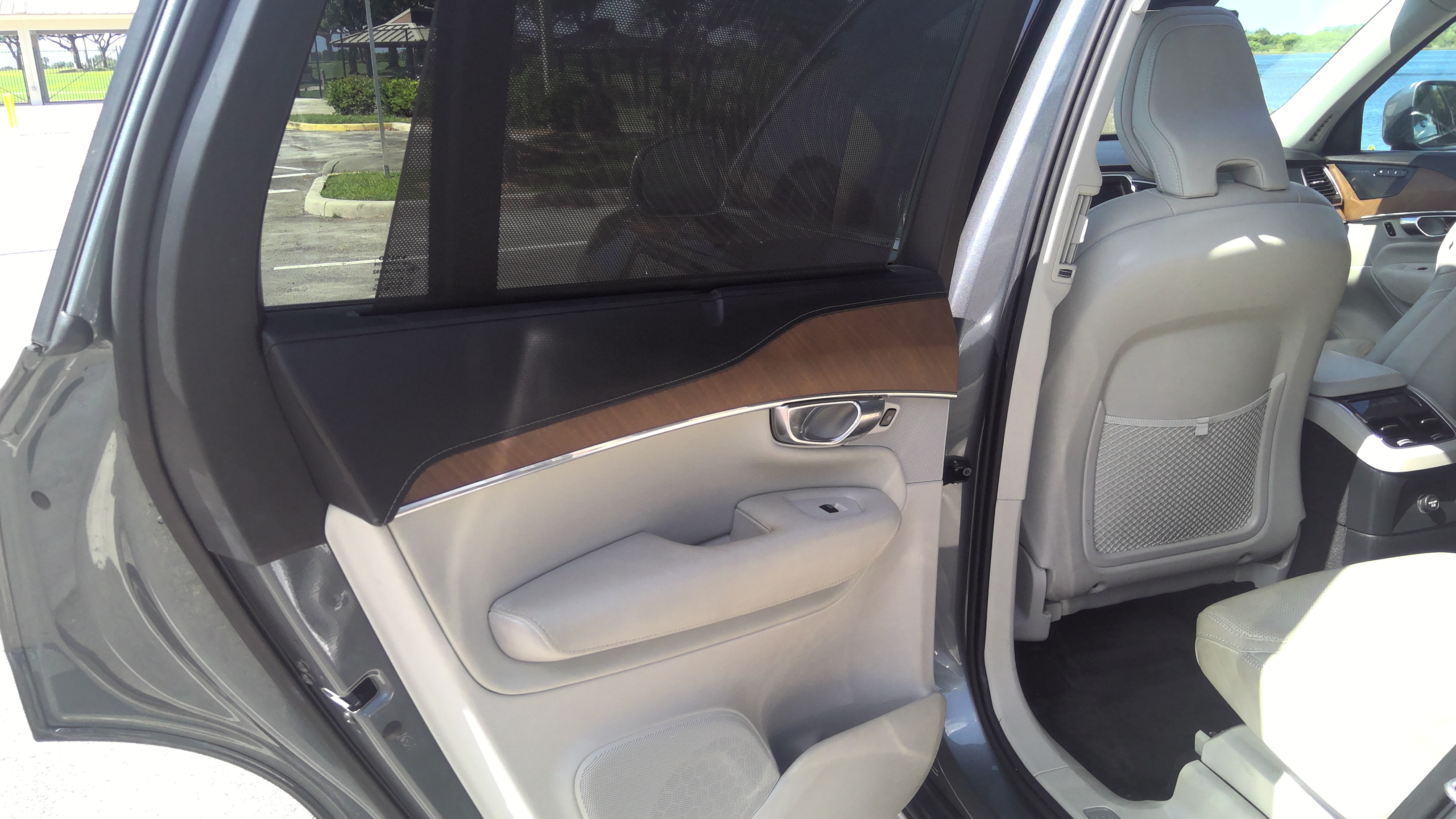 Used 2019 Volvo XC90 T8 Inscription w/ Advanced Package AWD/4WD image 22