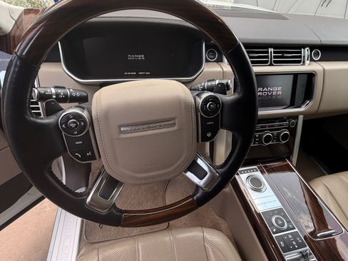 Used 2013 Land Rover Range Rover Supercharged AWD/4WD image 8