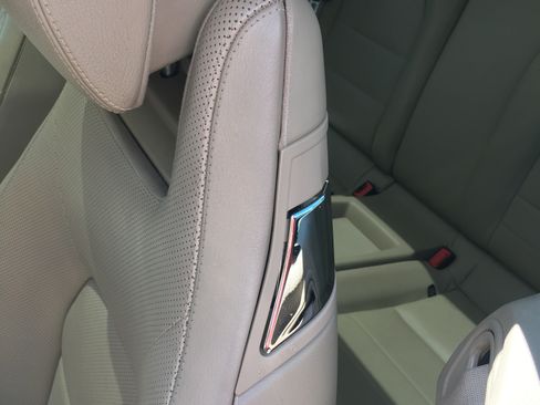 Used 2011 Mercedes-Benz E 350 Coupe image 6