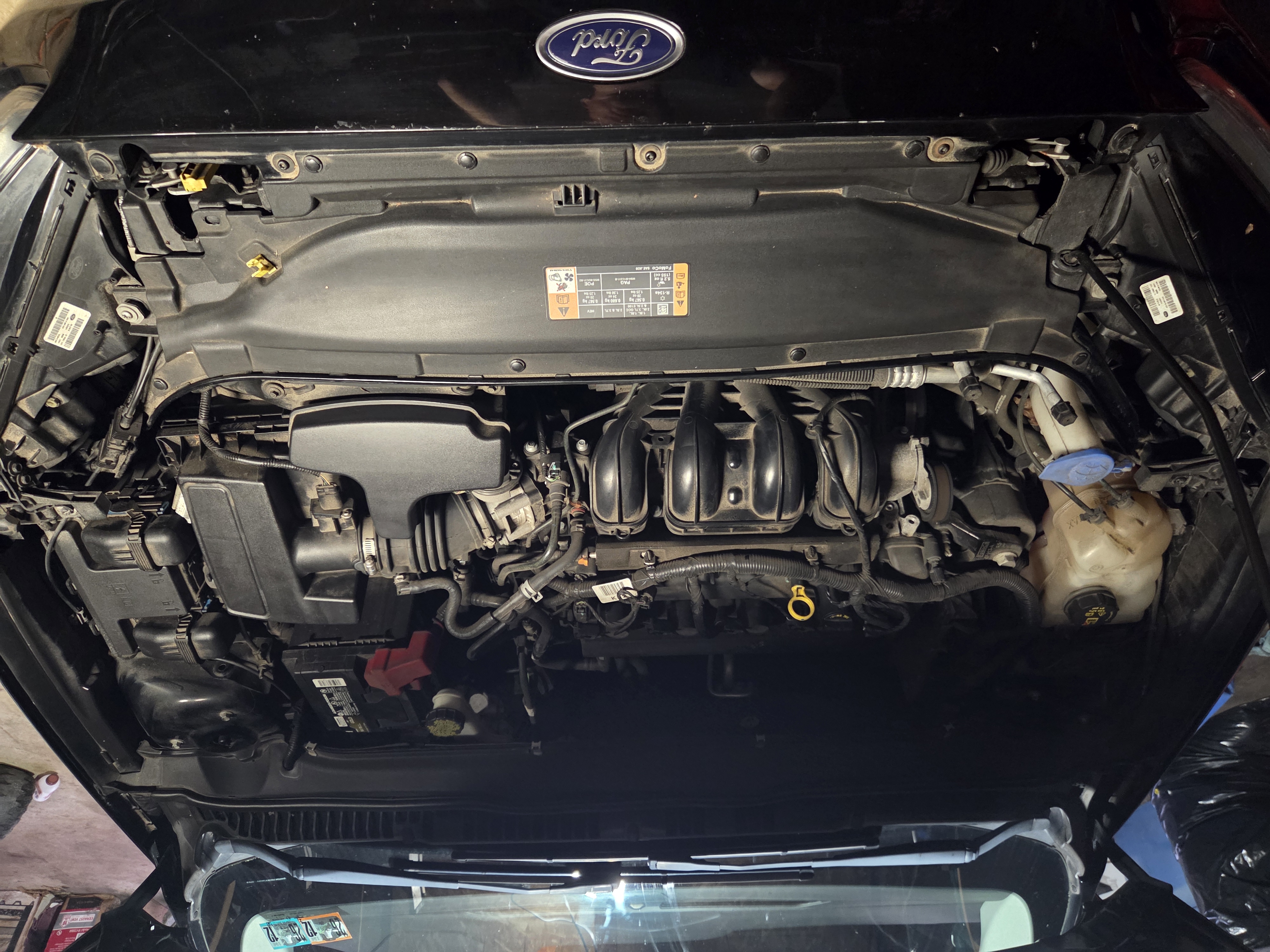 Used 2016 Ford Fusion SE FWD image 8