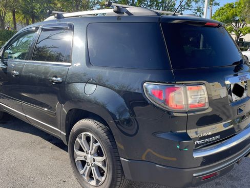 Used 2013 GMC Acadia SLT image 15