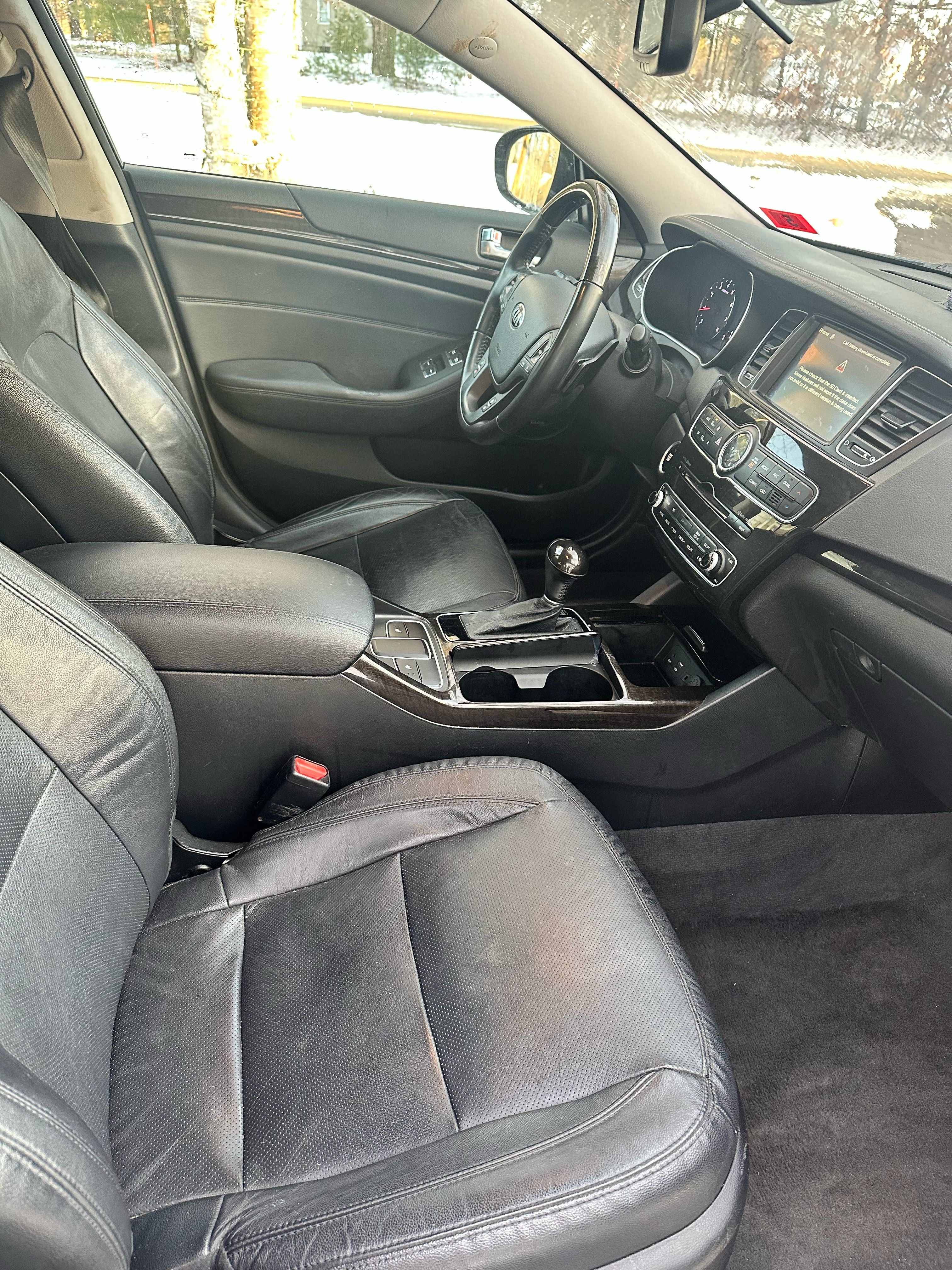 Used 2015 Kia Cadenza Premium FWD image 5