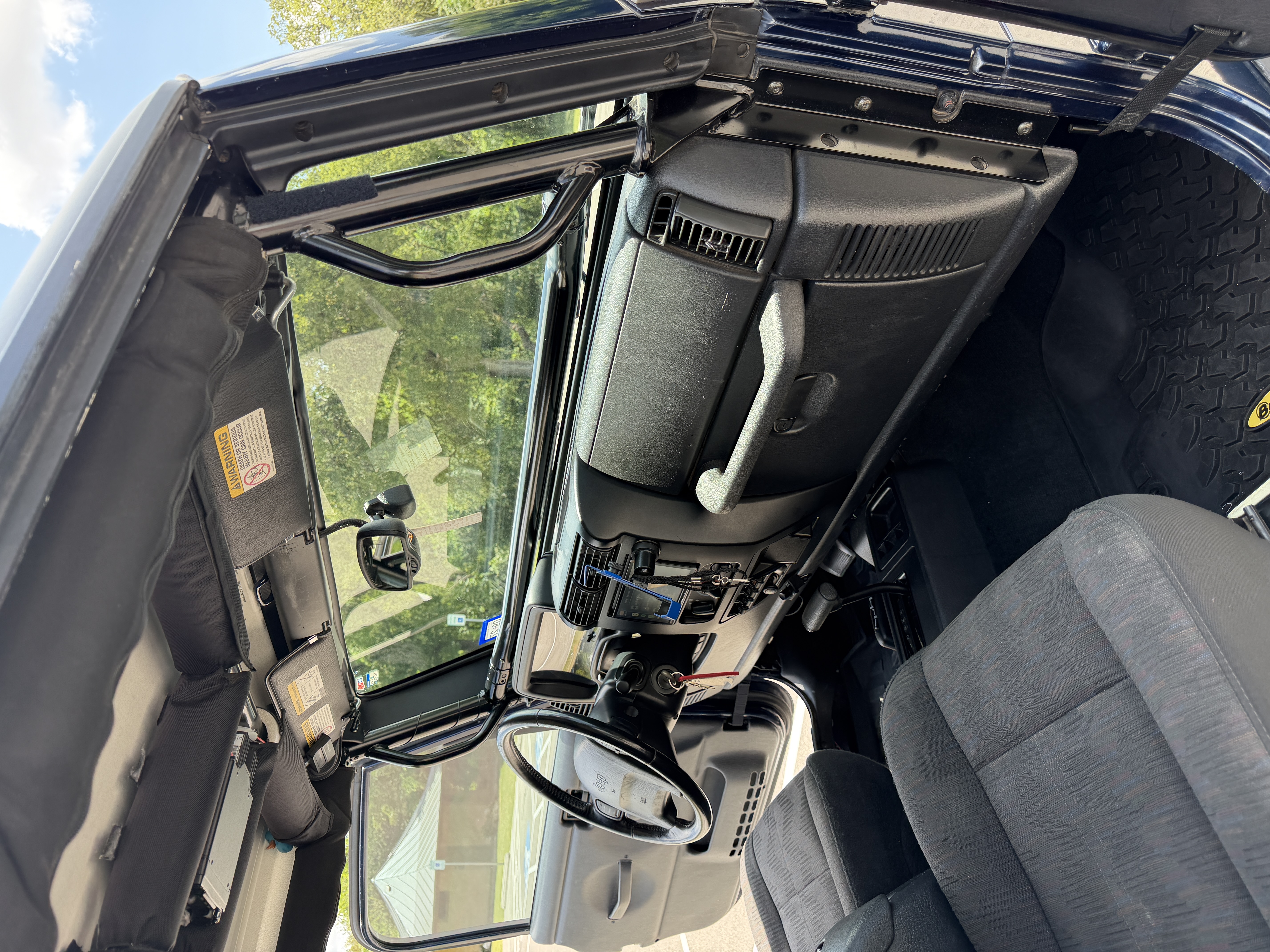 Used 2004 Jeep Wrangler Rubicon w/ Dual Top Group AWD/4WD image 19