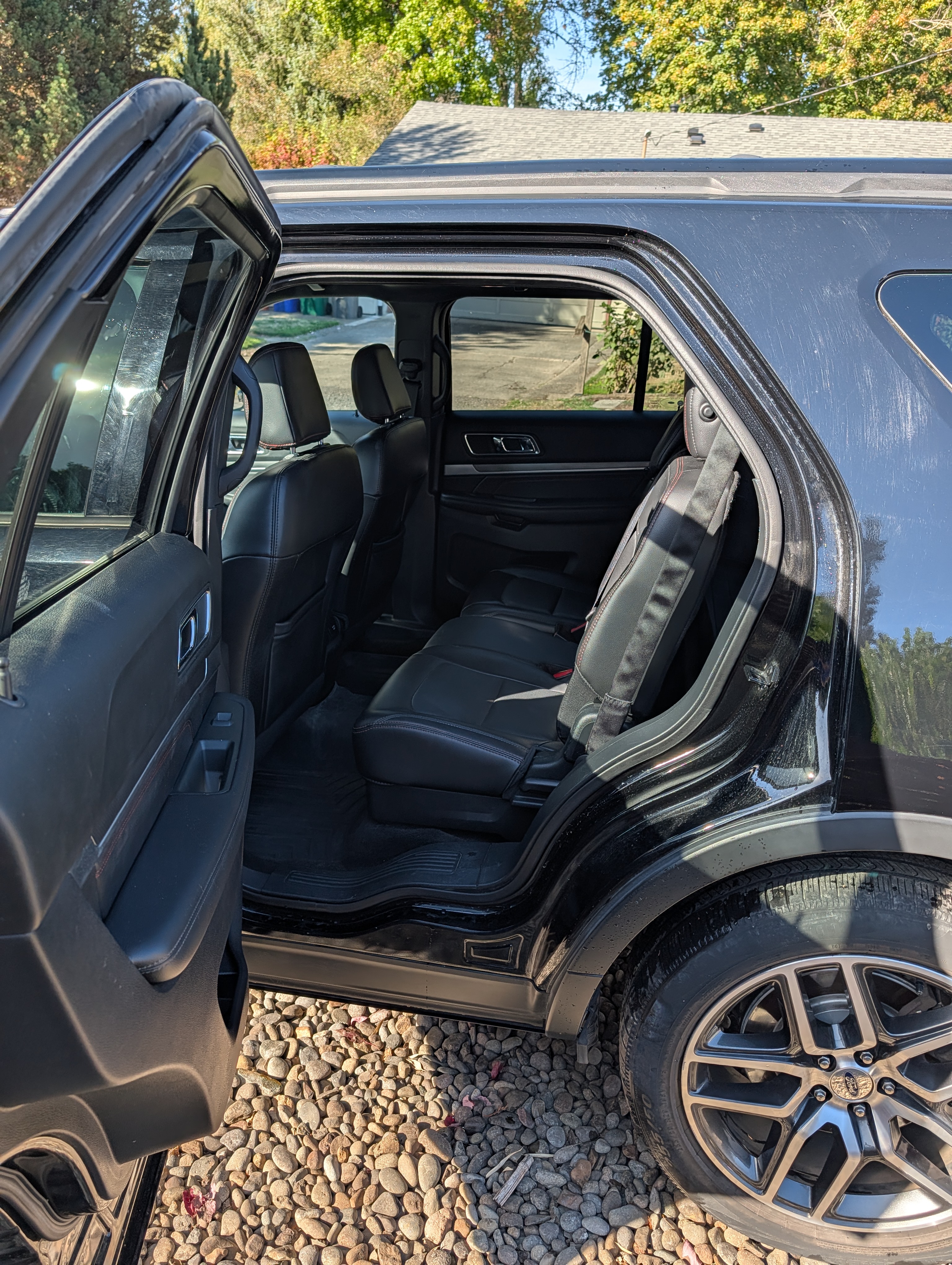 Used 2018 Ford Explorer Sport w/ Equipment Group 401A AWD/4WD image 4