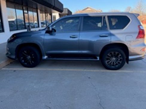 Used 2022 Lexus GX 460 Premium image 1
