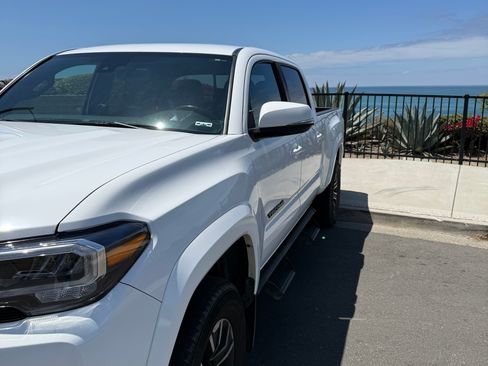Used 2023 Toyota Tacoma TRD Sport AWD/4WD image 10