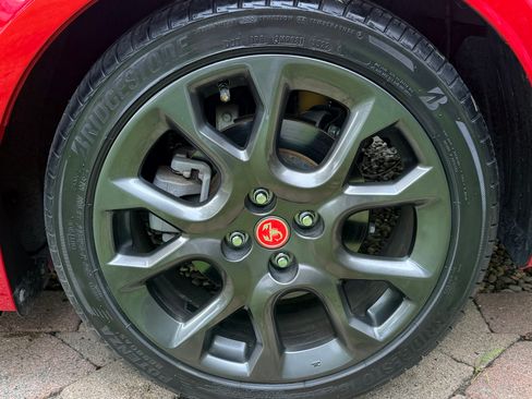 Used 2017 FIAT 124 Spider Abarth RWD image 10