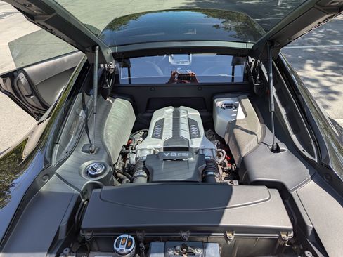 Used 2009 Audi R8 V8 image 13