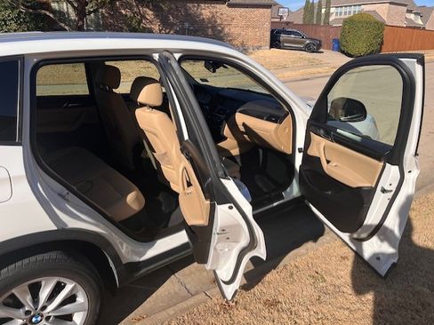 Used 2017 BMW X3 sDrive28i image 16