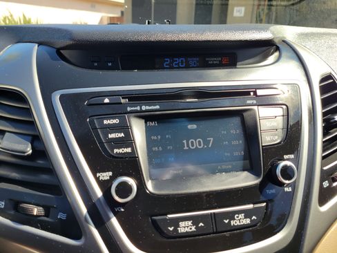 Used 2016 Hyundai Elantra Value Edition image 28