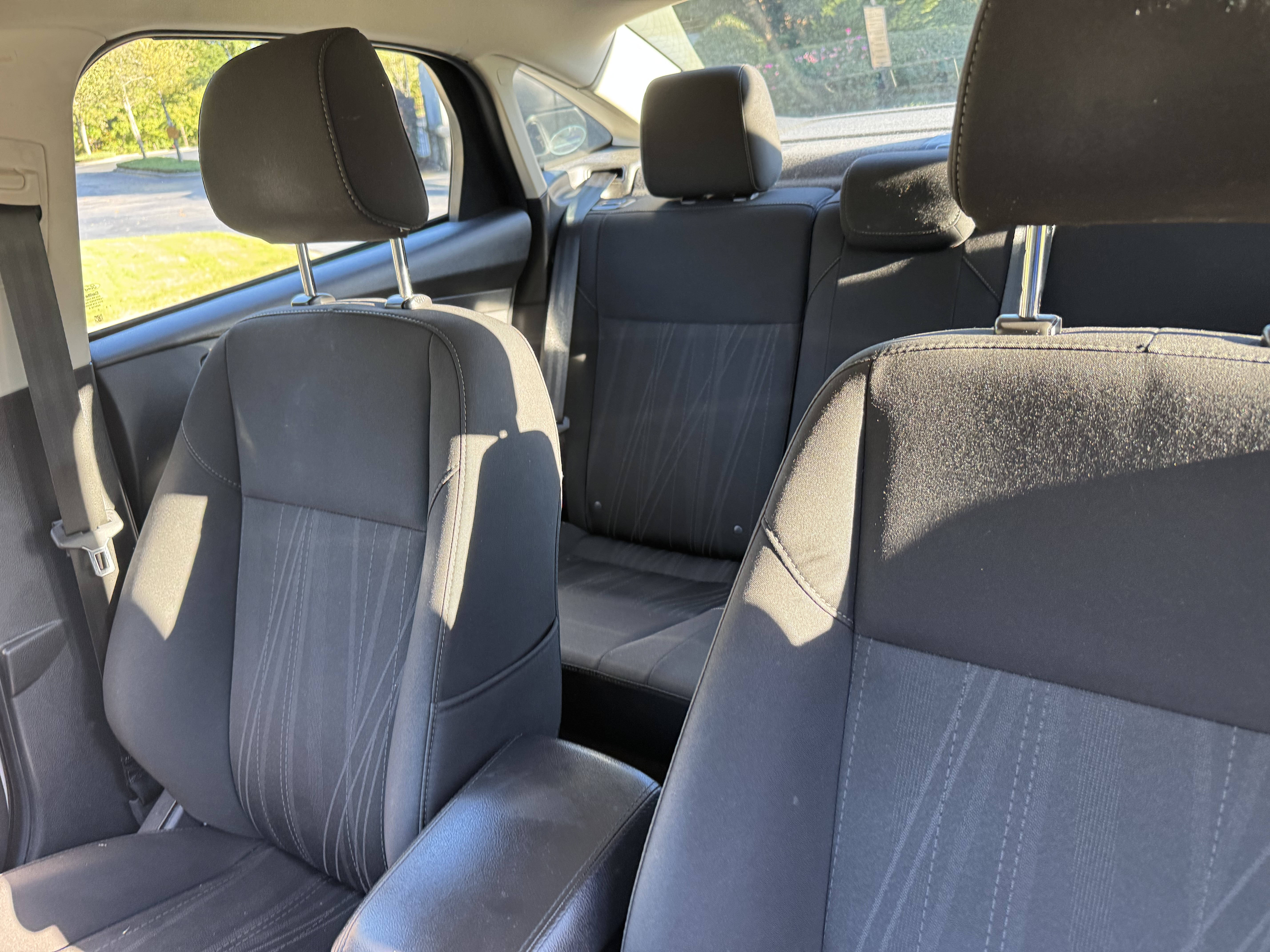 Used 2018 Ford Focus SE w/ SE Appearance Package FWD image 10