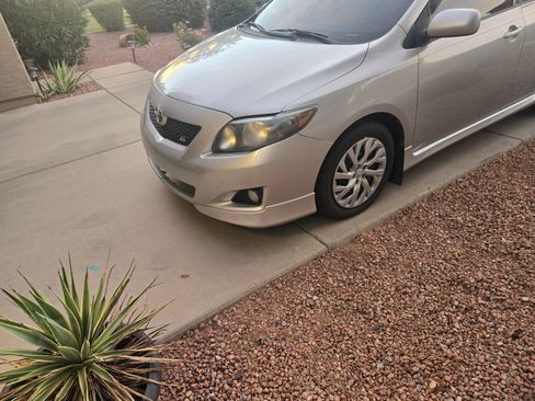 Used 2010 Toyota Corolla image 2