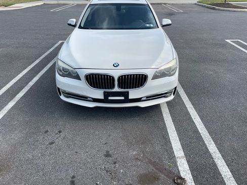 Used 2013 BMW 740Li RWD image 4