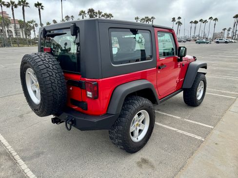 Used 2009 Jeep Wrangler Rubicon w/ Dual Top Group AWD/4WD image 12