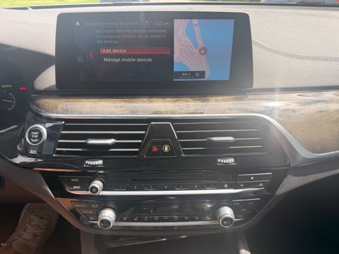 Used 2019 BMW 640i Gran Turismo xDrive w/ Luxury Seating Package AWD/4WD image 6