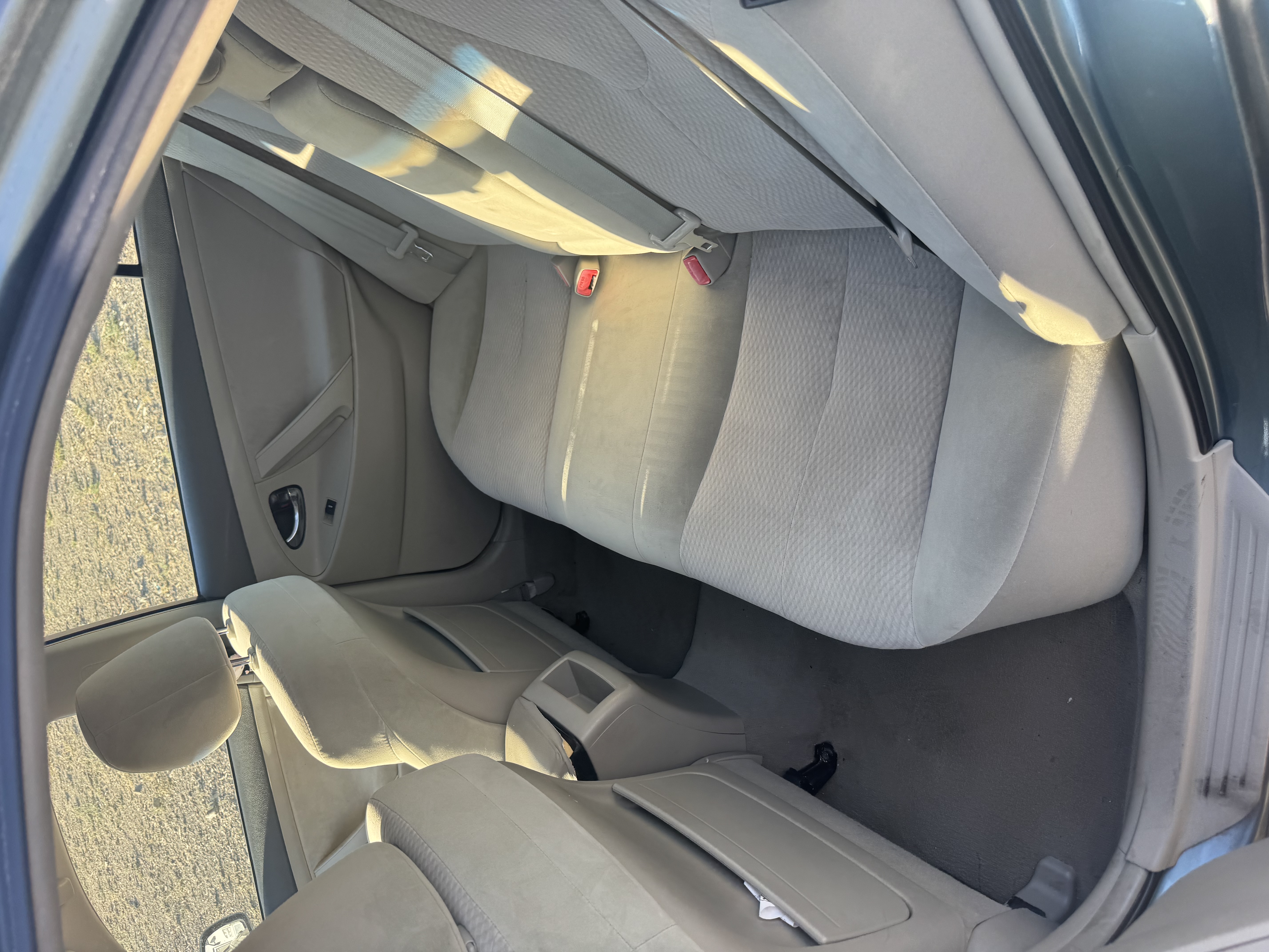 Used 2011 Toyota Camry LE FWD image 6