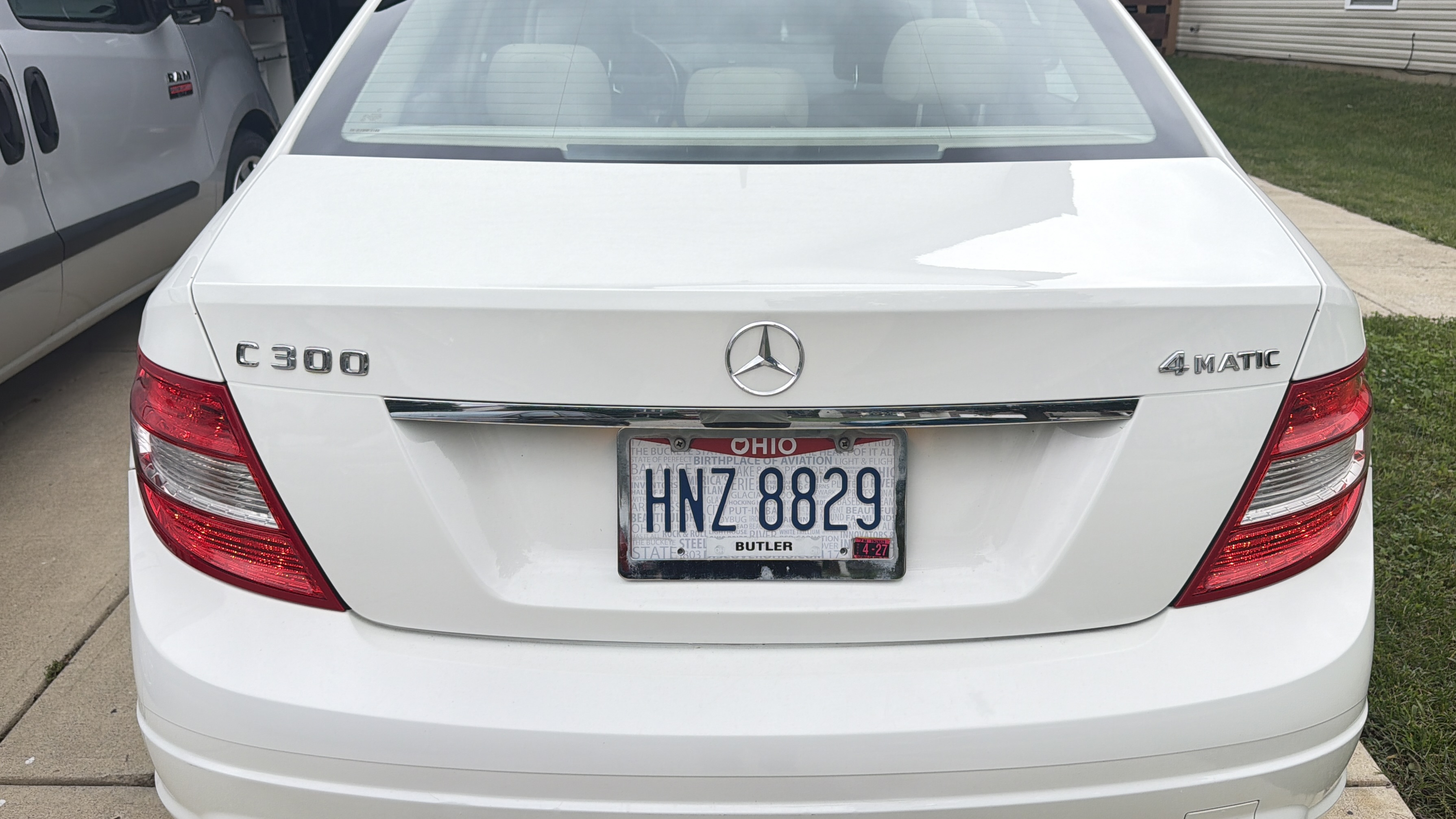 Used 2009 Mercedes-Benz C 300 4MATIC Sedan image 6